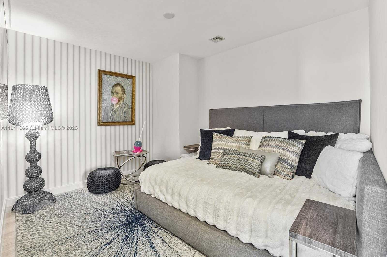 Small Image of 45 SOUTH WEST 9TH ST #4903, Miami Number 25