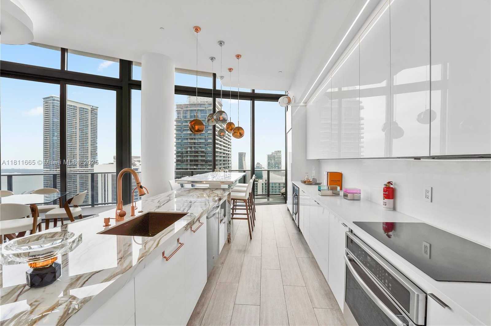 Small Image of 45 SOUTH WEST 9TH ST #4903, Miami Number 5