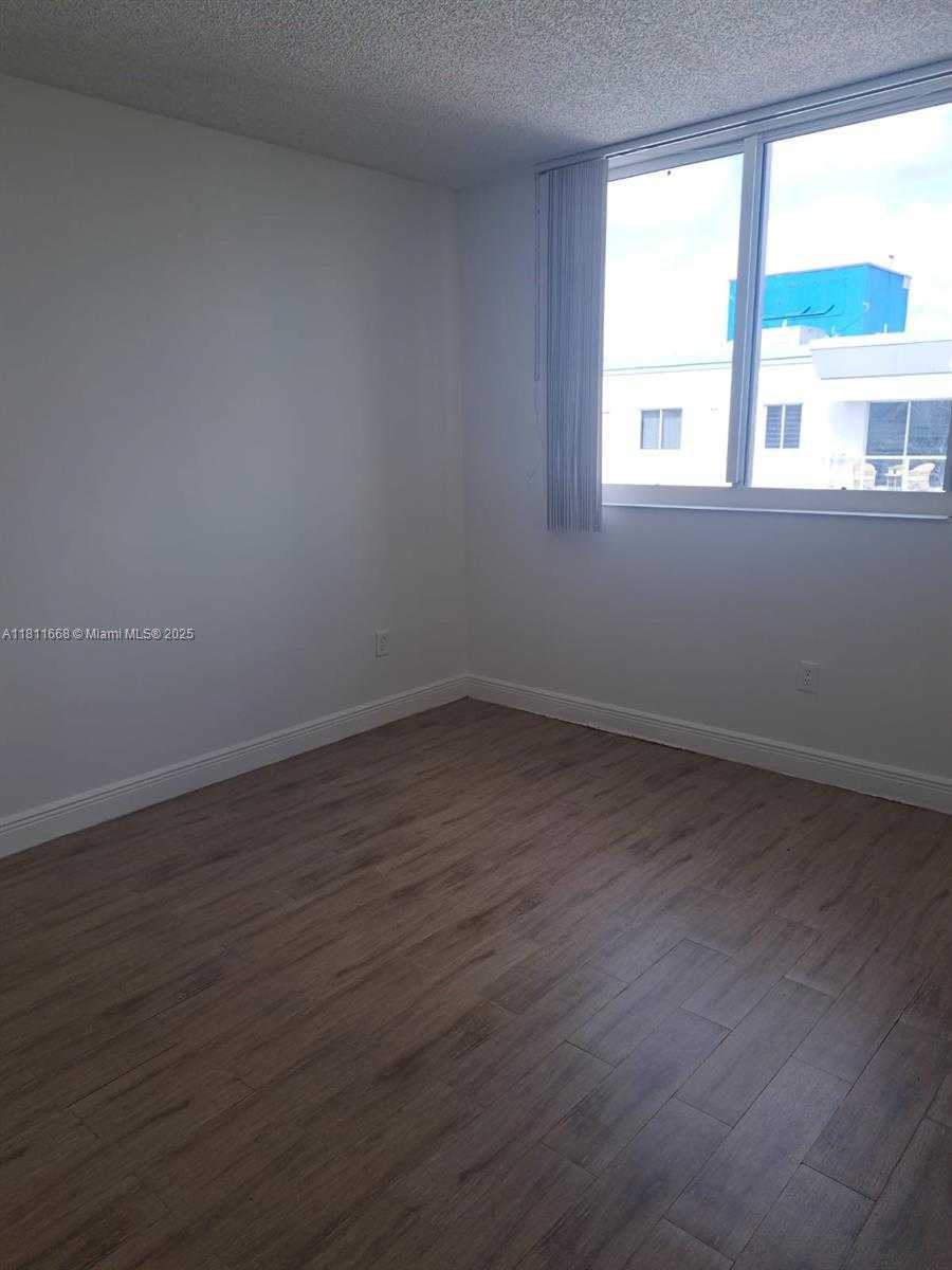 Small Image of 5091 NORTH WEST 7TH ST #TS-04, Miami Number 8