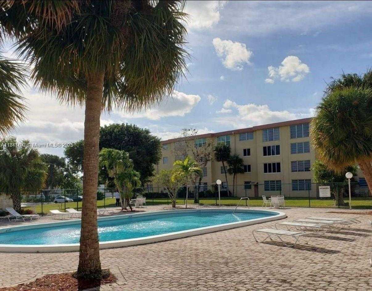 Small Image of 445 NORTH EAST 195TH ST #329, Miami Number 22