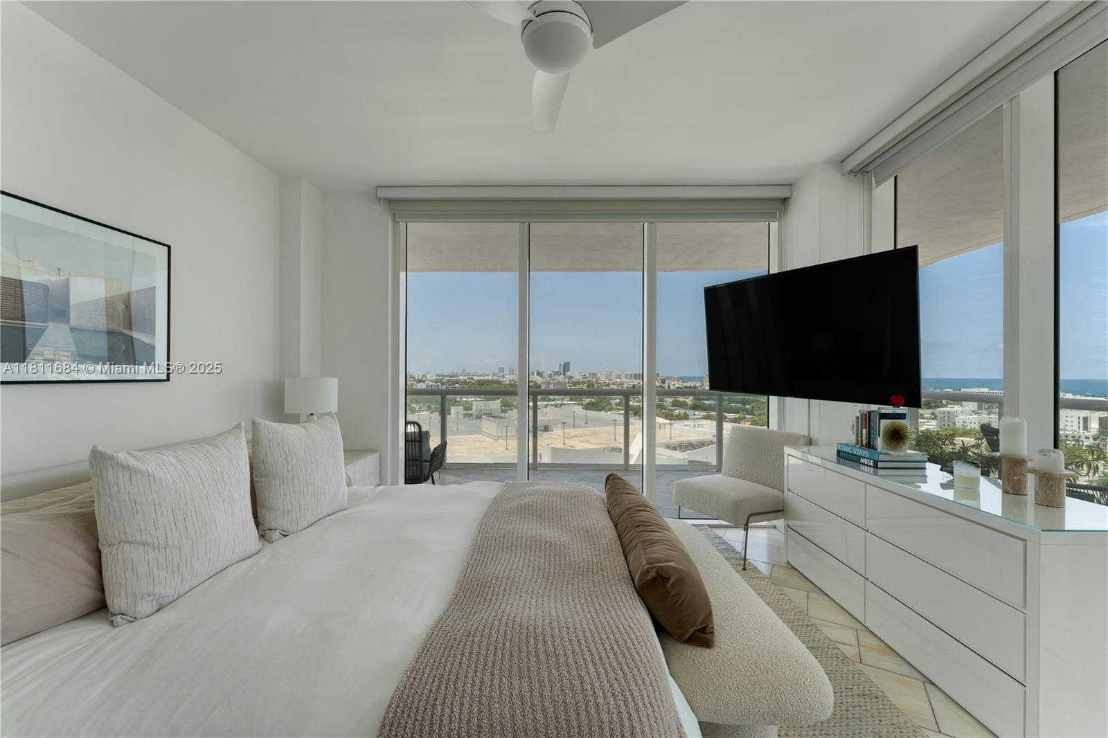 Small Image of 450 ALTON RD #1510, Miami Beach Number 10