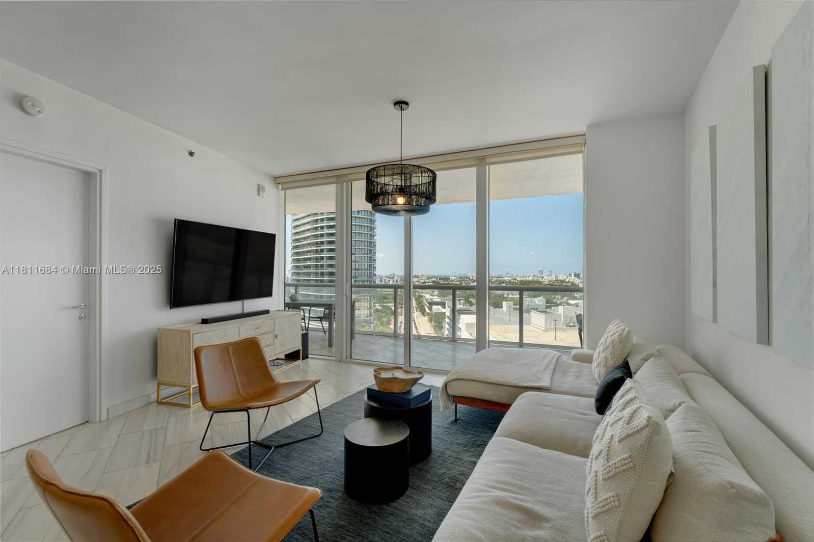 Small Image of 450 ALTON RD #1510, Miami Beach Number 4