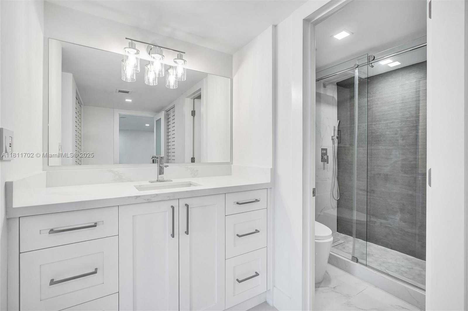 Small Image of 3625 NORTH COUNTRY CLUB DR #2310, Aventura Number 19