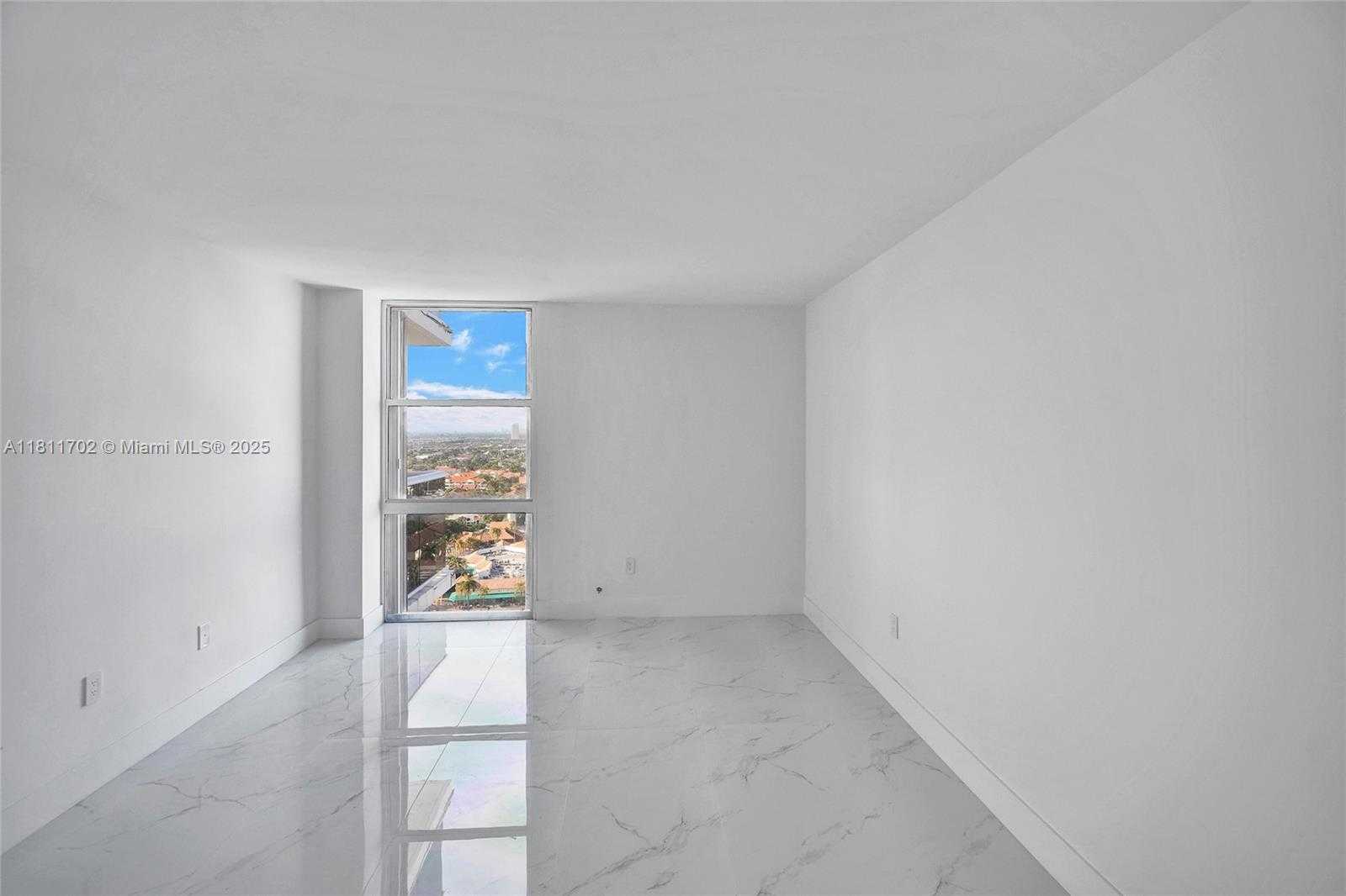 Small Image of 3625 NORTH COUNTRY CLUB DR #2310, Aventura Number 24
