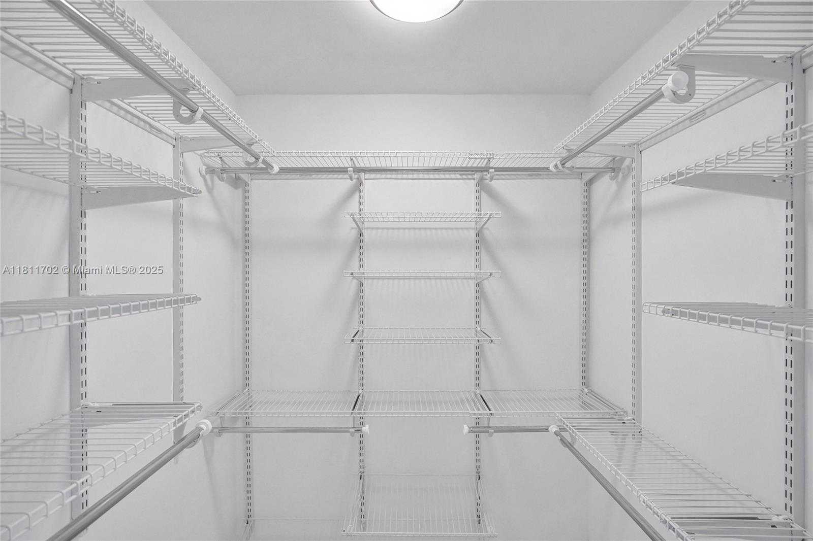 Small Image of 3625 NORTH COUNTRY CLUB DR #2310, Aventura Number 38