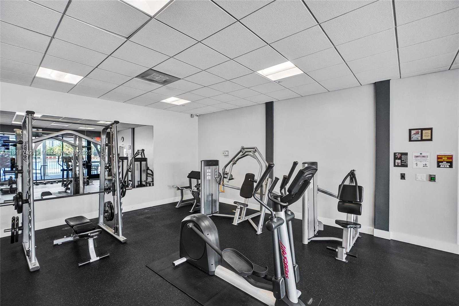 Small Image of 3625 NORTH COUNTRY CLUB DR #2310, Aventura Number 42