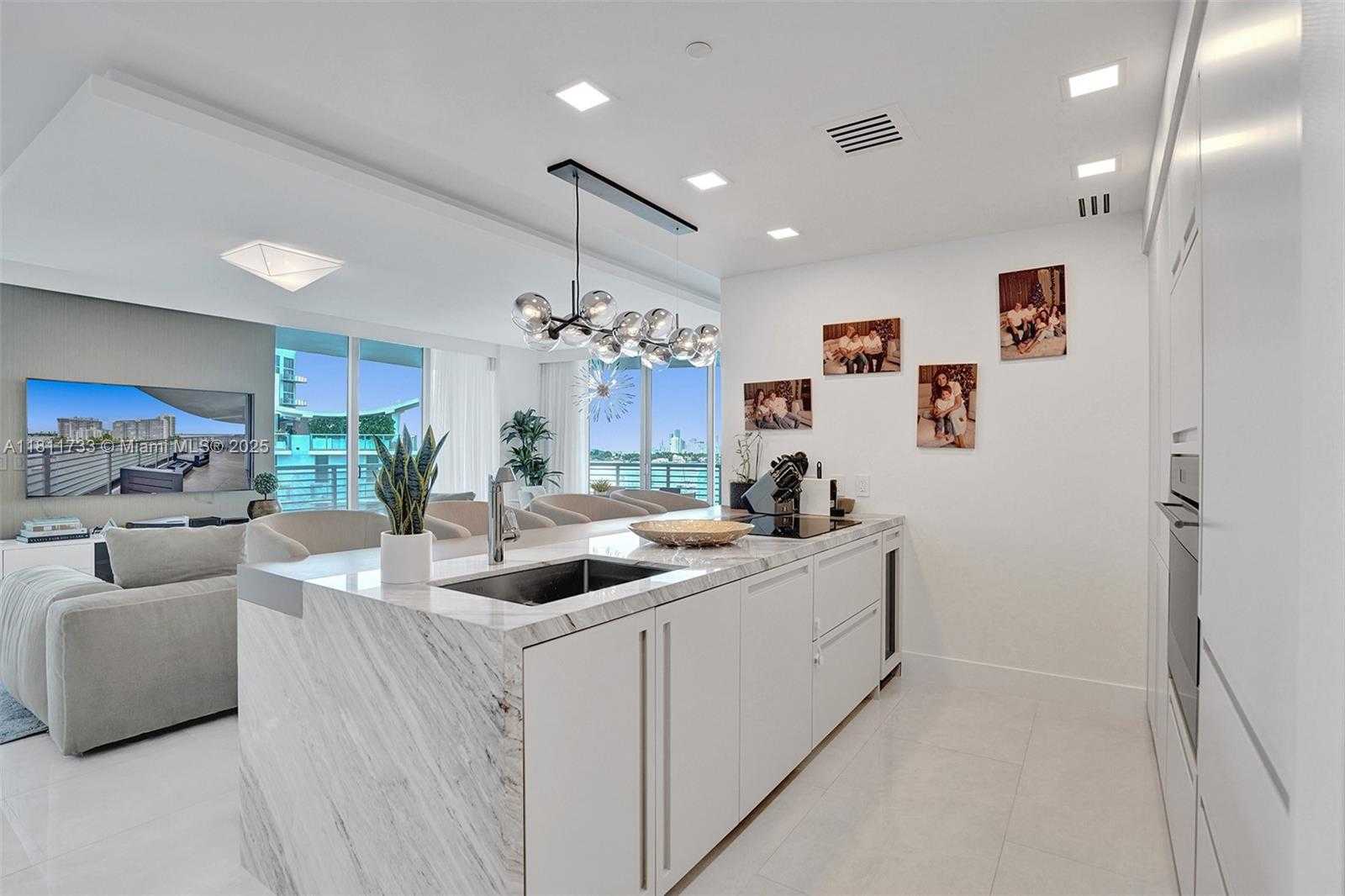 Small Image of 1445 16TH ST #702, Miami Beach Number 13