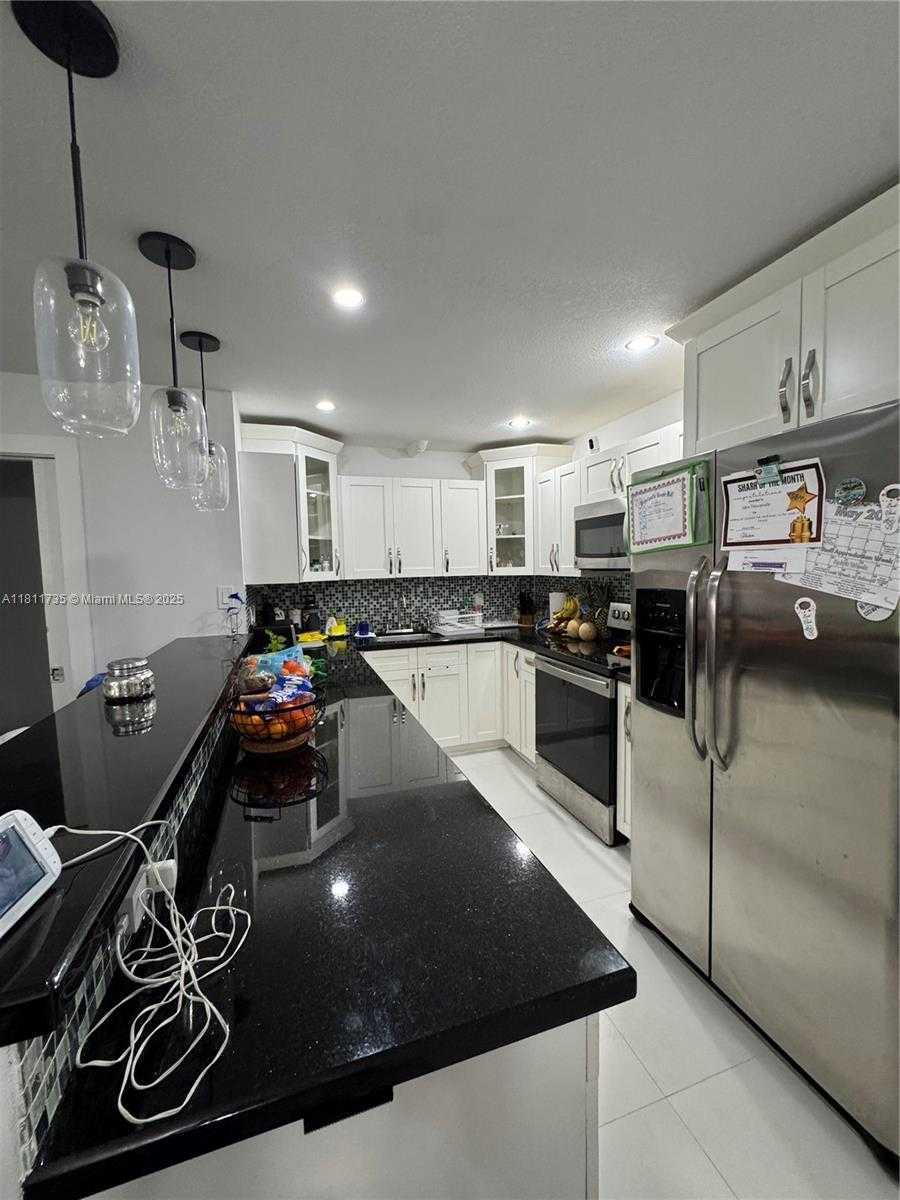 Small Image of 13953 SOUTH WEST 46TH TER #113-C, Miami Number 13