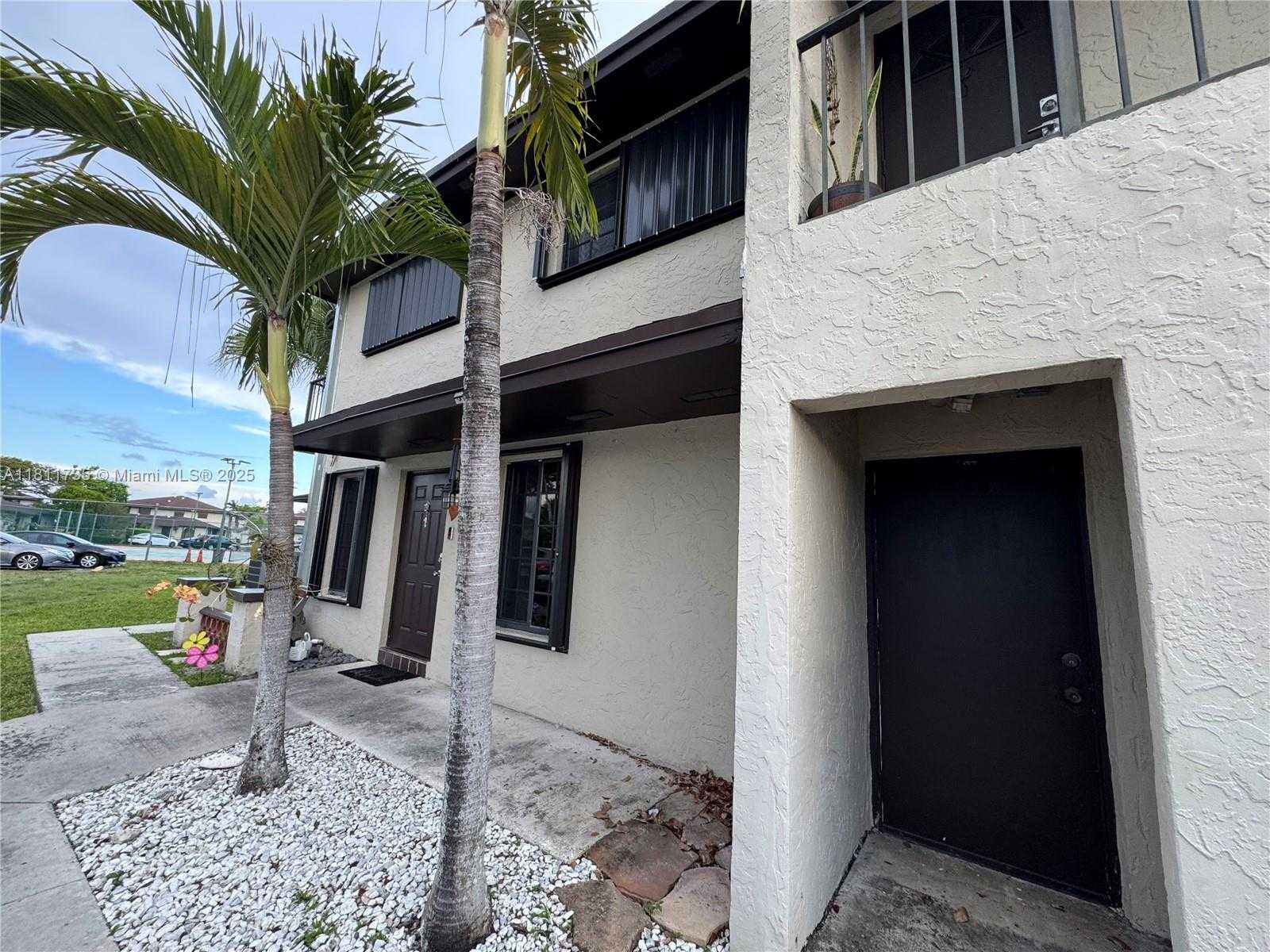 Small Image of 13953 SOUTH WEST 46TH TER #113-C, Miami Number 6