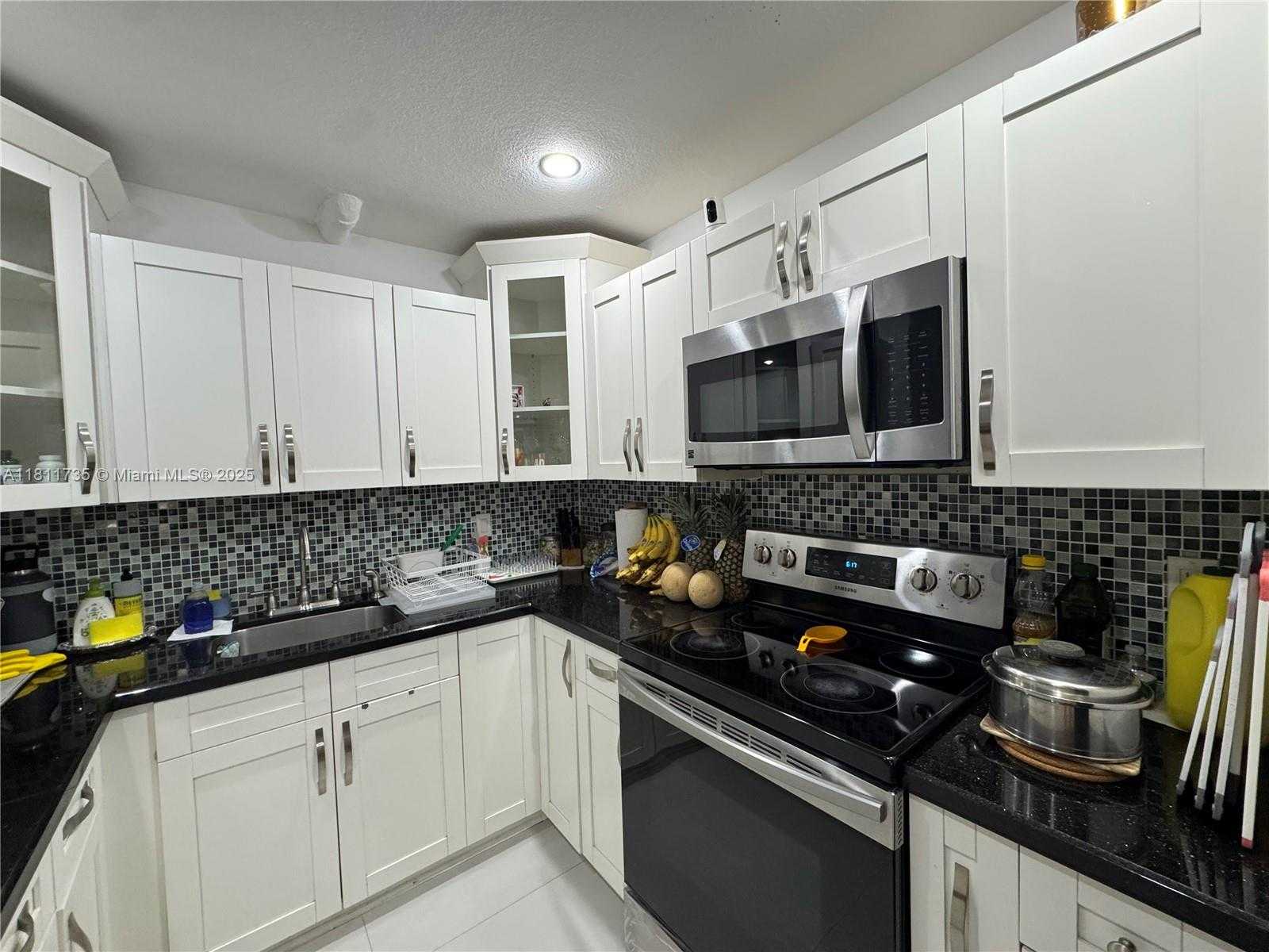 Small Image of 13953 SOUTH WEST 46TH TER #113-C, Miami Number 9