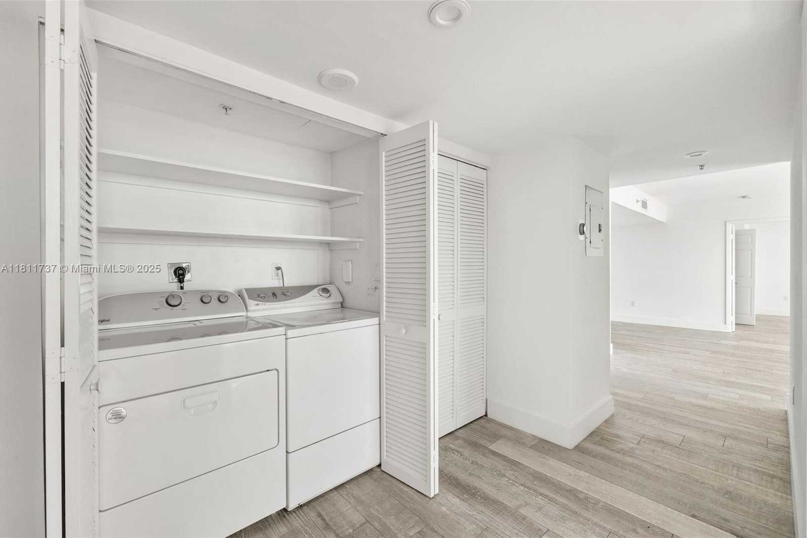 Small Image of 650 WEST AVE #1508, Miami Beach Number 18