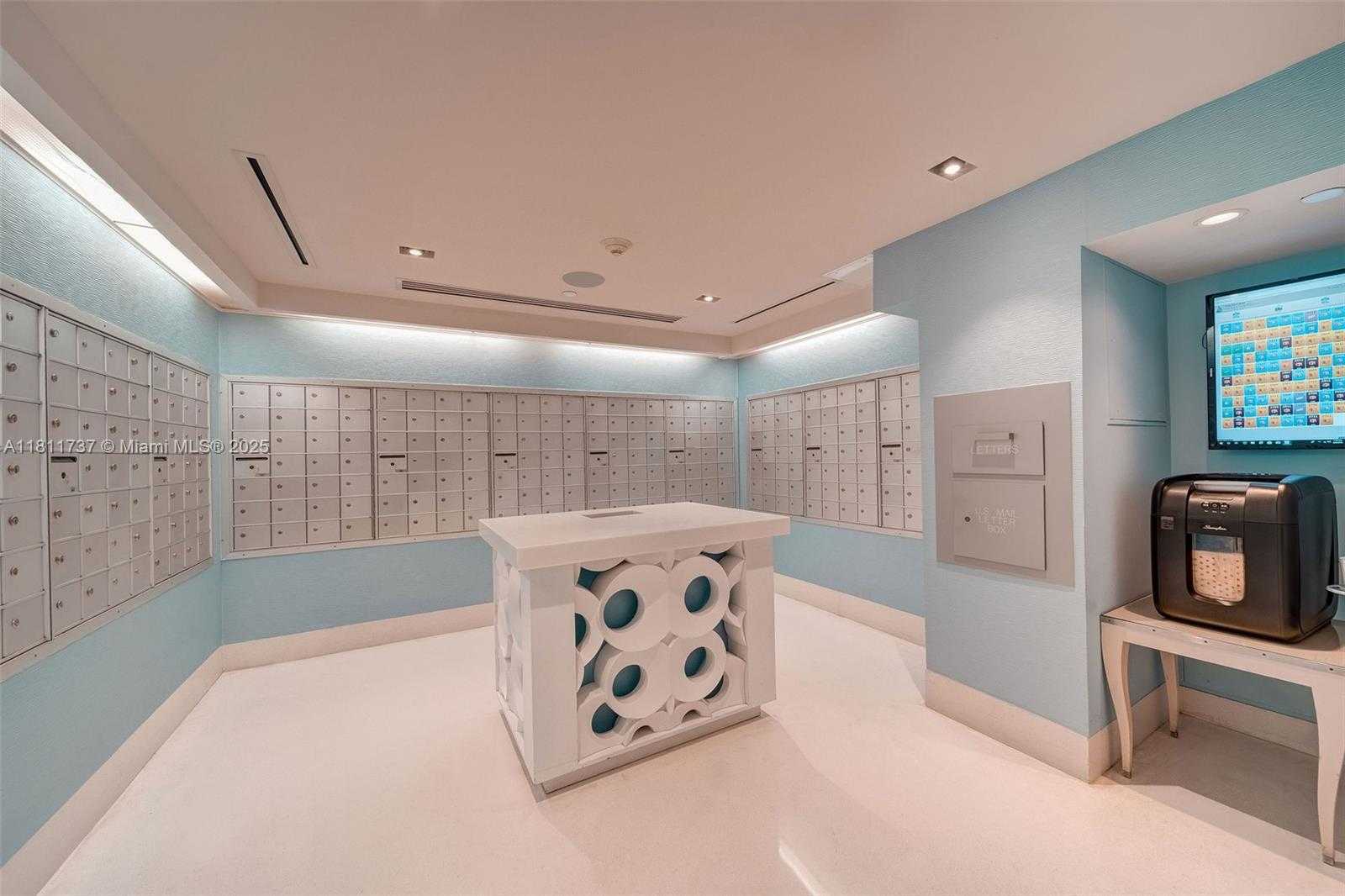 Small Image of 650 WEST AVE #1508, Miami Beach Number 31