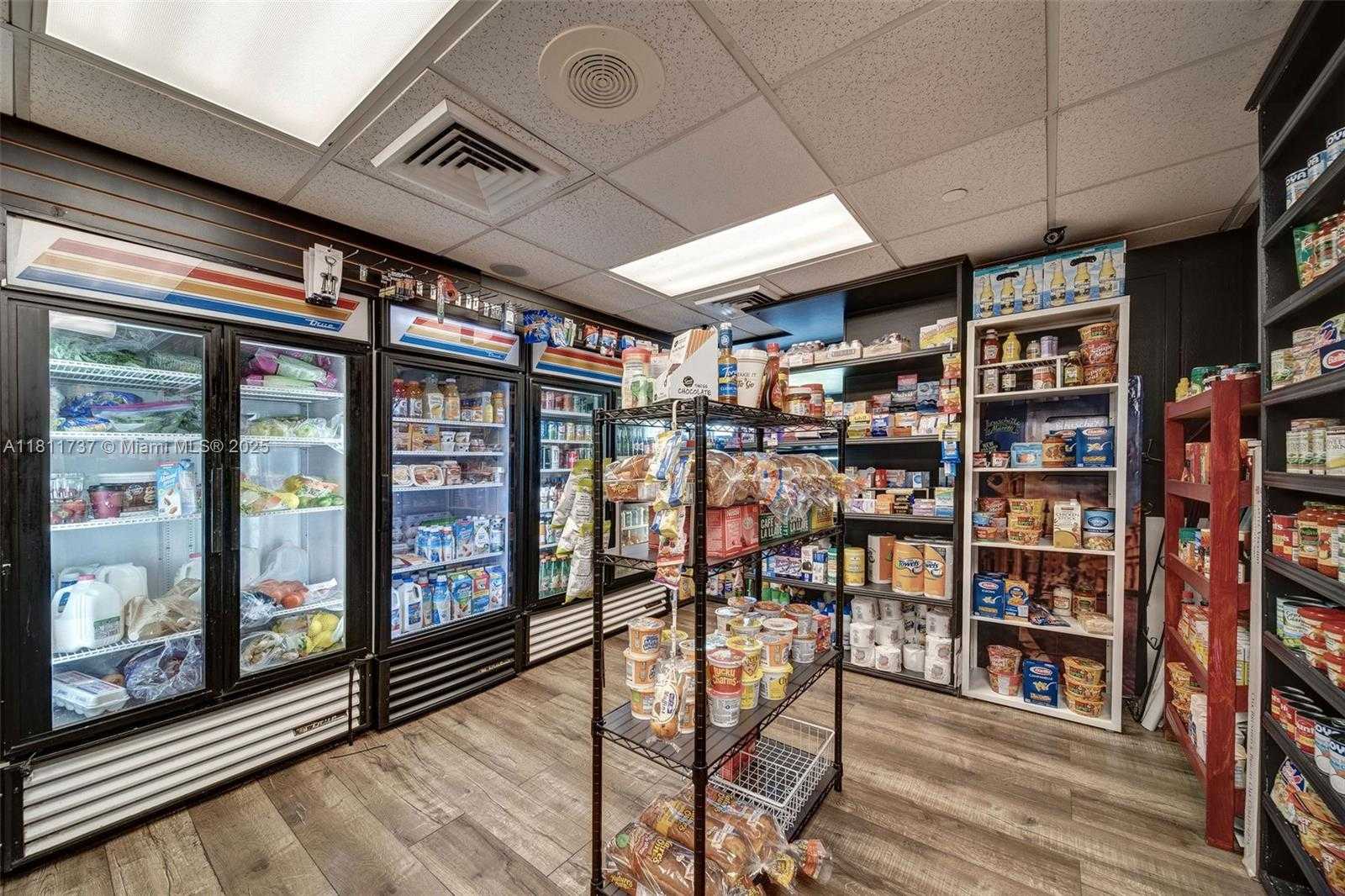 Small Image of 650 WEST AVE #1508, Miami Beach Number 32