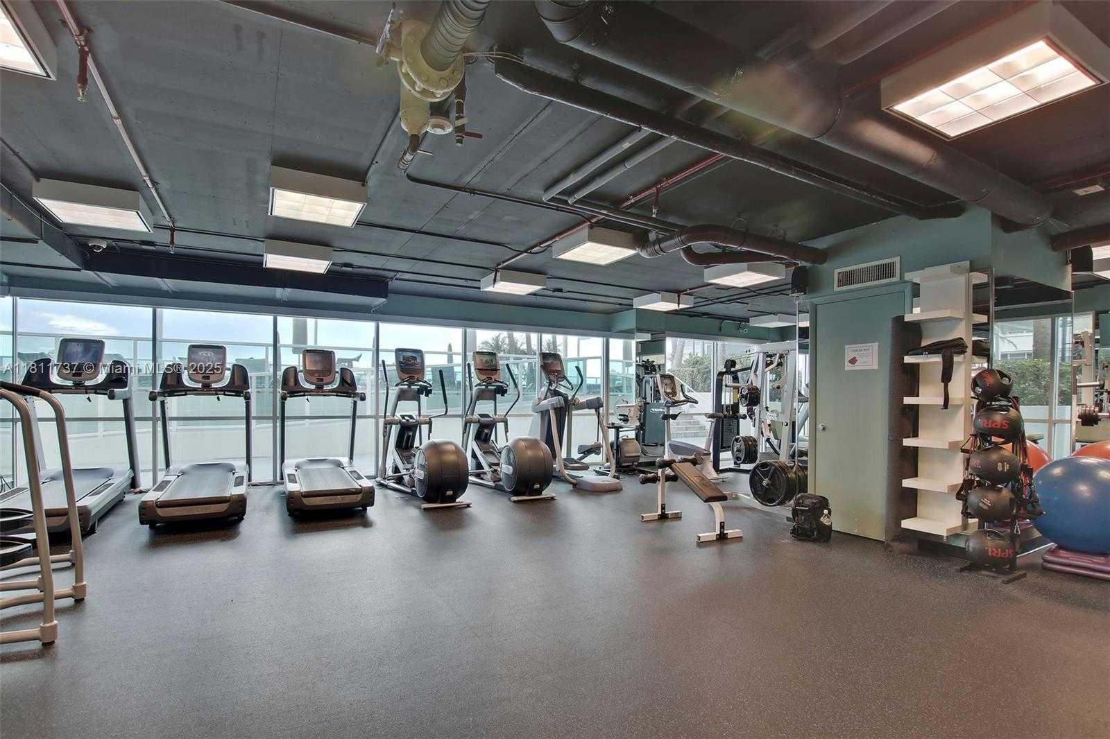 Small Image of 650 WEST AVE #1508, Miami Beach Number 41