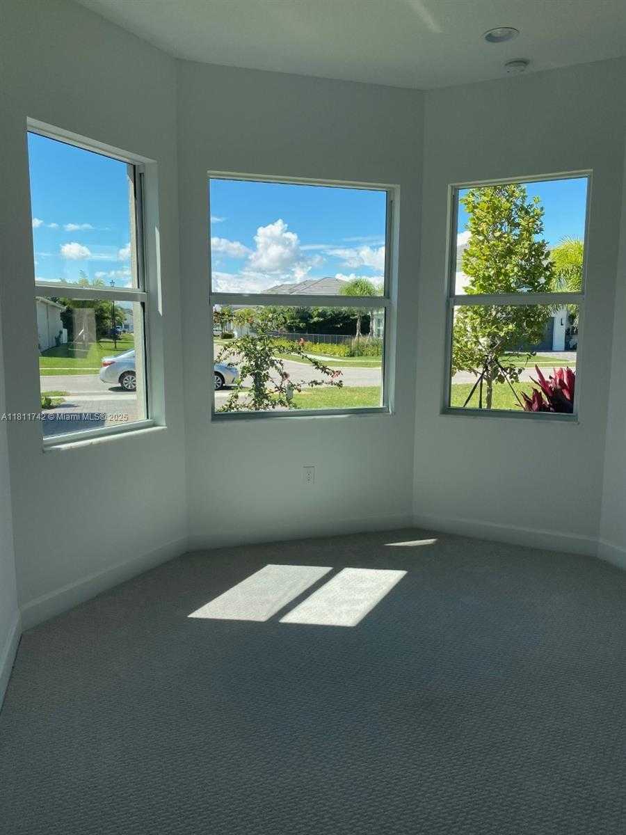 Small Image of 7765, Delray Beach Number 6