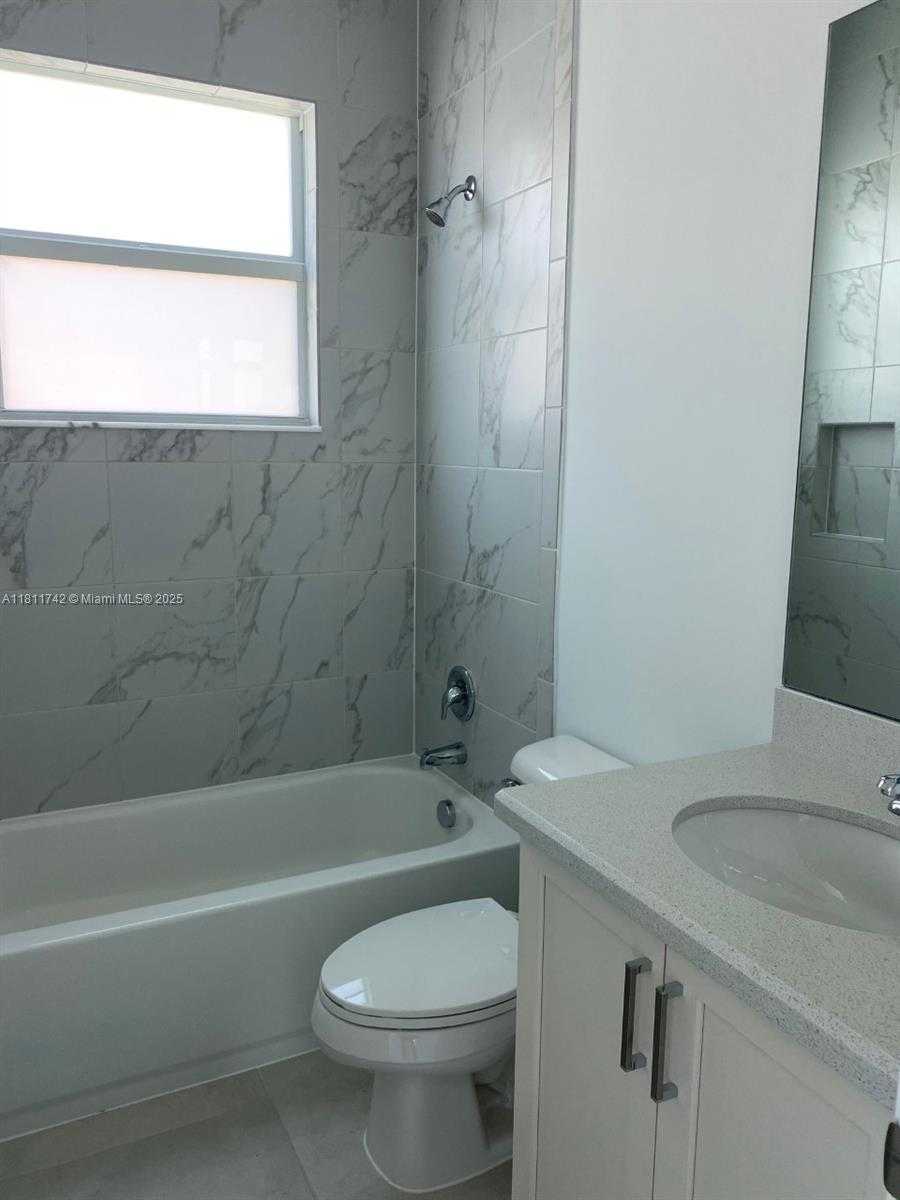 Small Image of 7765, Delray Beach Number 7
