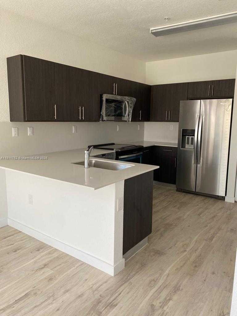 Small Image of 15520 SOUTH WEST 136TH ST #211, Miami Number 2