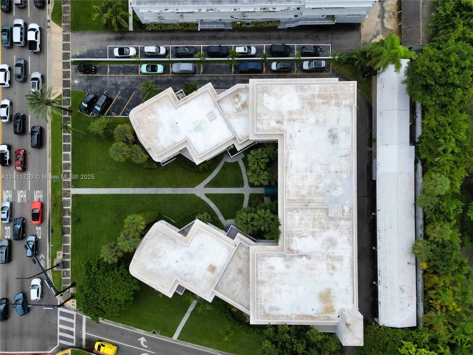 Small Image of 10190 COLLINS AVE #204, Bal Harbour Number 19
