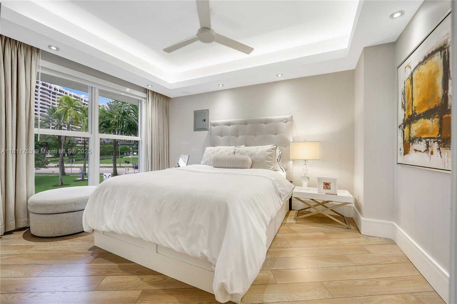 Small Image of 10190 COLLINS AVE #204, Bal Harbour Number 8
