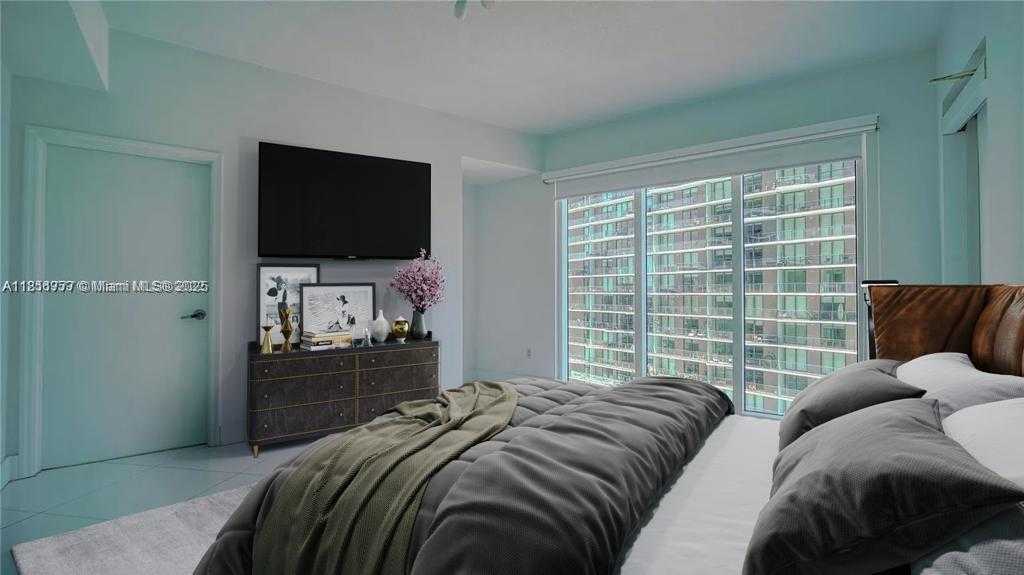 Small Image of 60 SOUTH WEST 13TH ST #1600, Miami Number 7