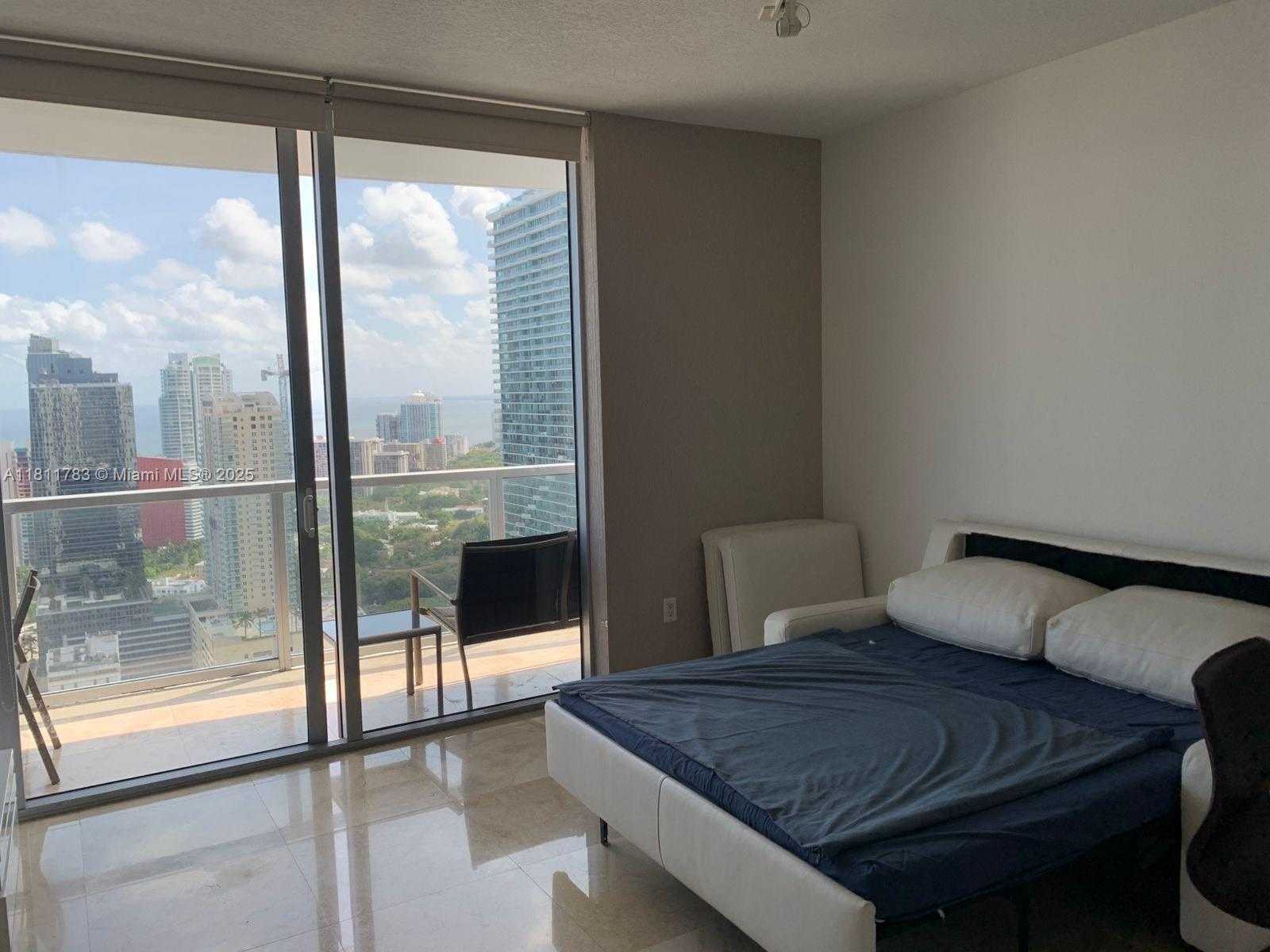 Small Image of 1060 BRICKELL AVE #3909, Miami Number 12