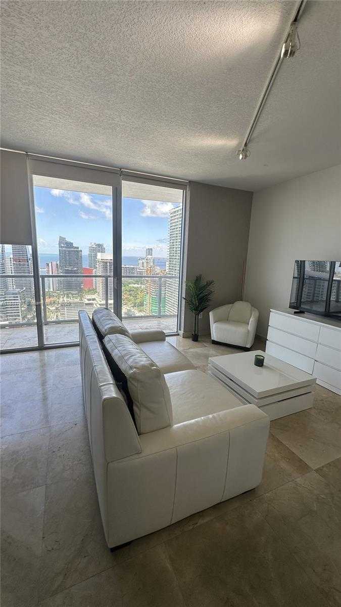 Small Image of 1060 BRICKELL AVE #3909, Miami Number 16