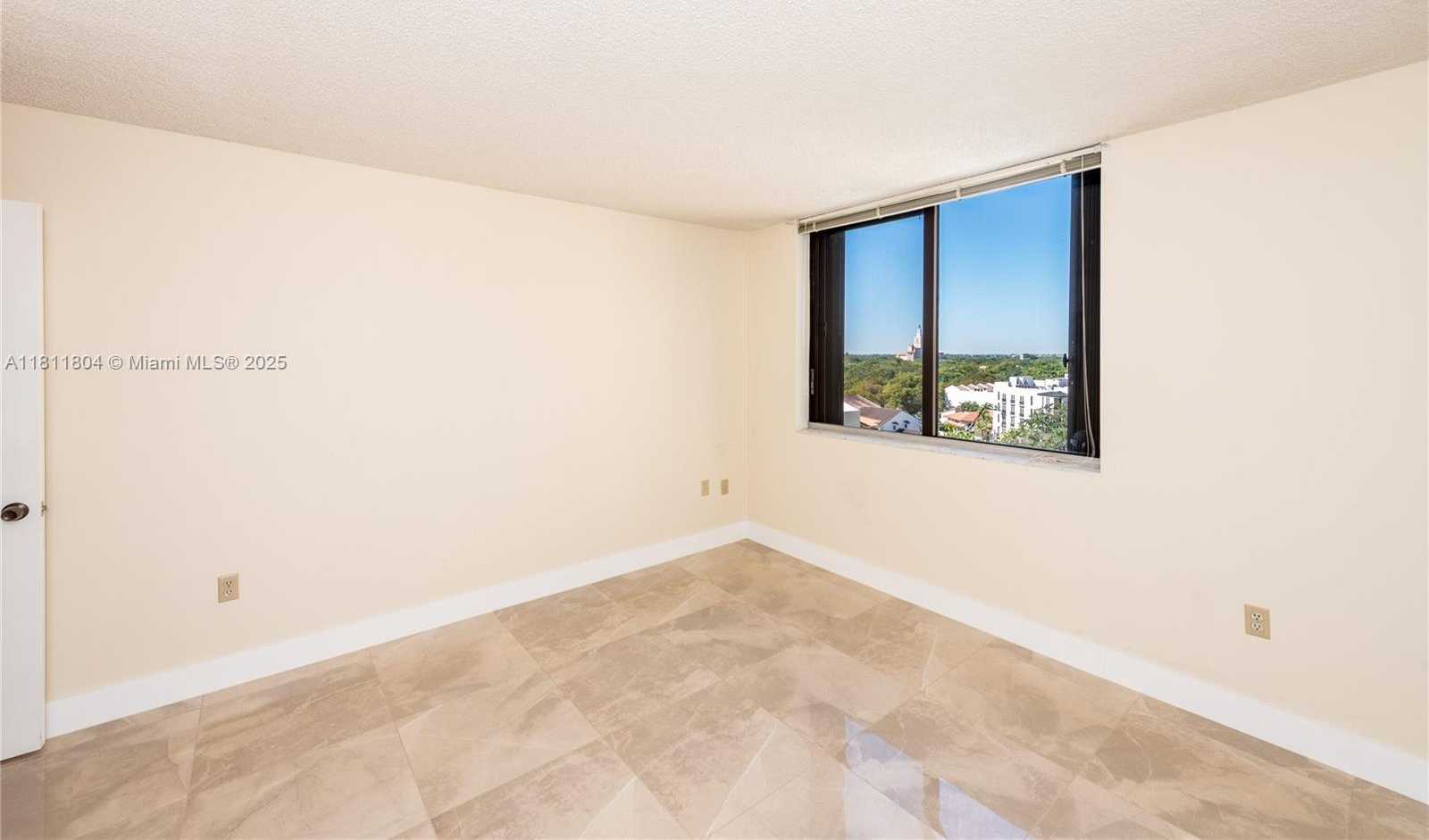 Small Image of 600 BILTMORE WAY #1014, Coral Gables Number 12