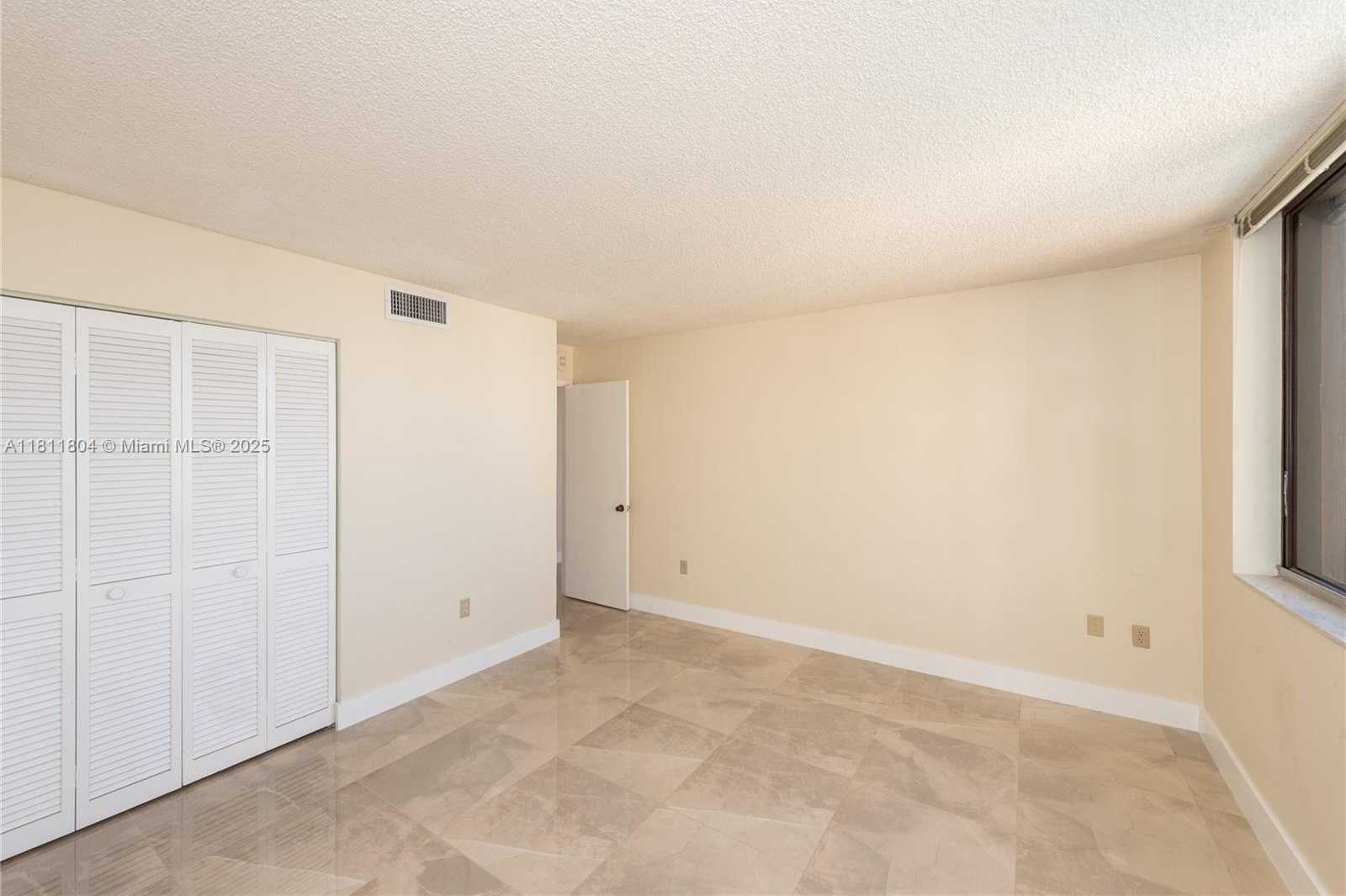 Small Image of 600 BILTMORE WAY #1014, Coral Gables Number 13