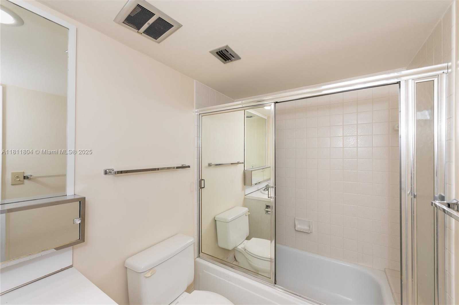 Small Image of 600 BILTMORE WAY #1014, Coral Gables Number 16
