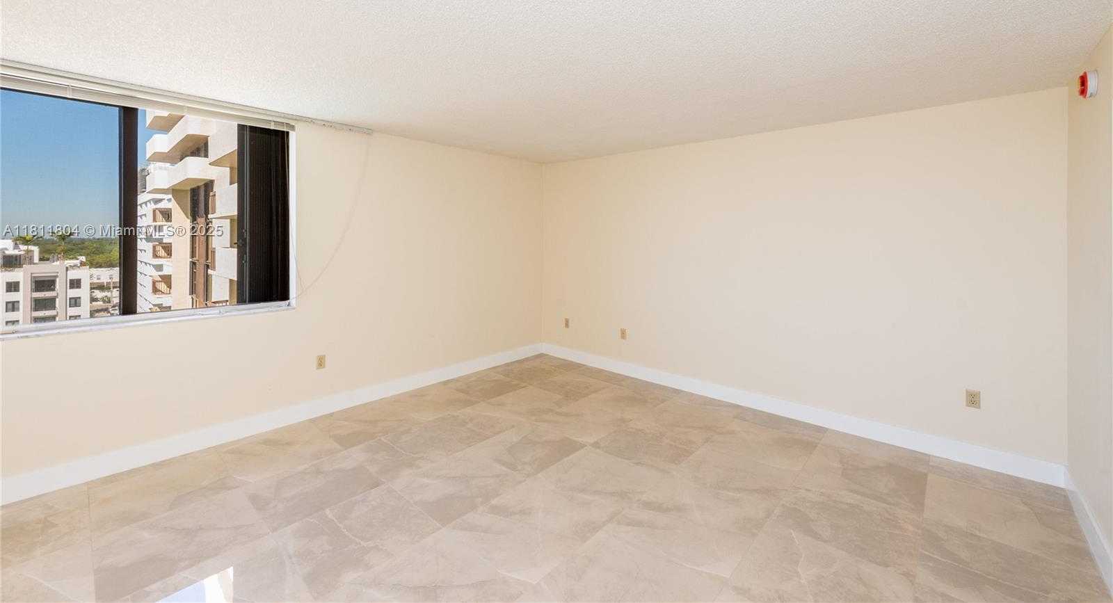 Small Image of 600 BILTMORE WAY #1014, Coral Gables Number 18
