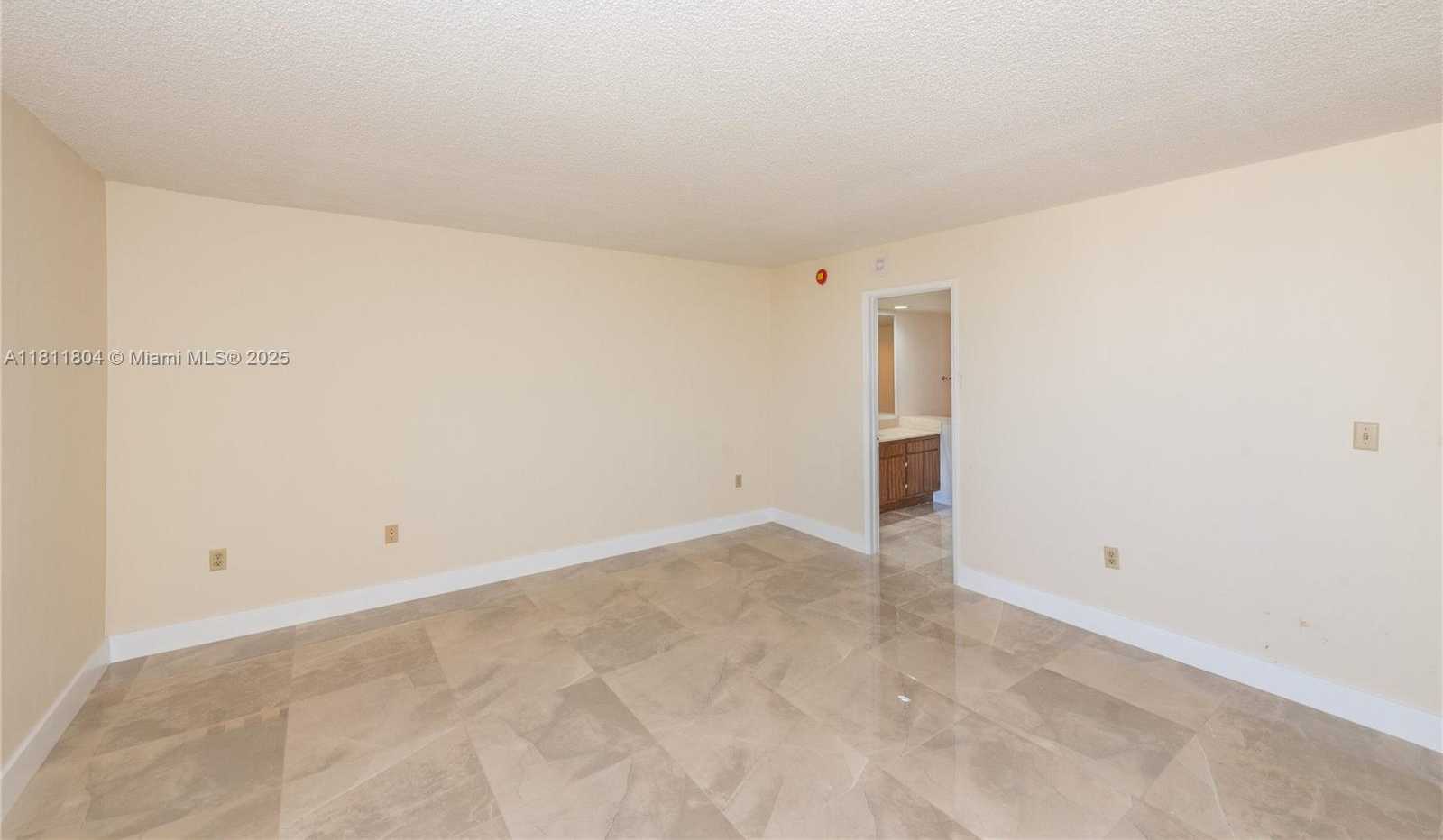 Small Image of 600 BILTMORE WAY #1014, Coral Gables Number 20