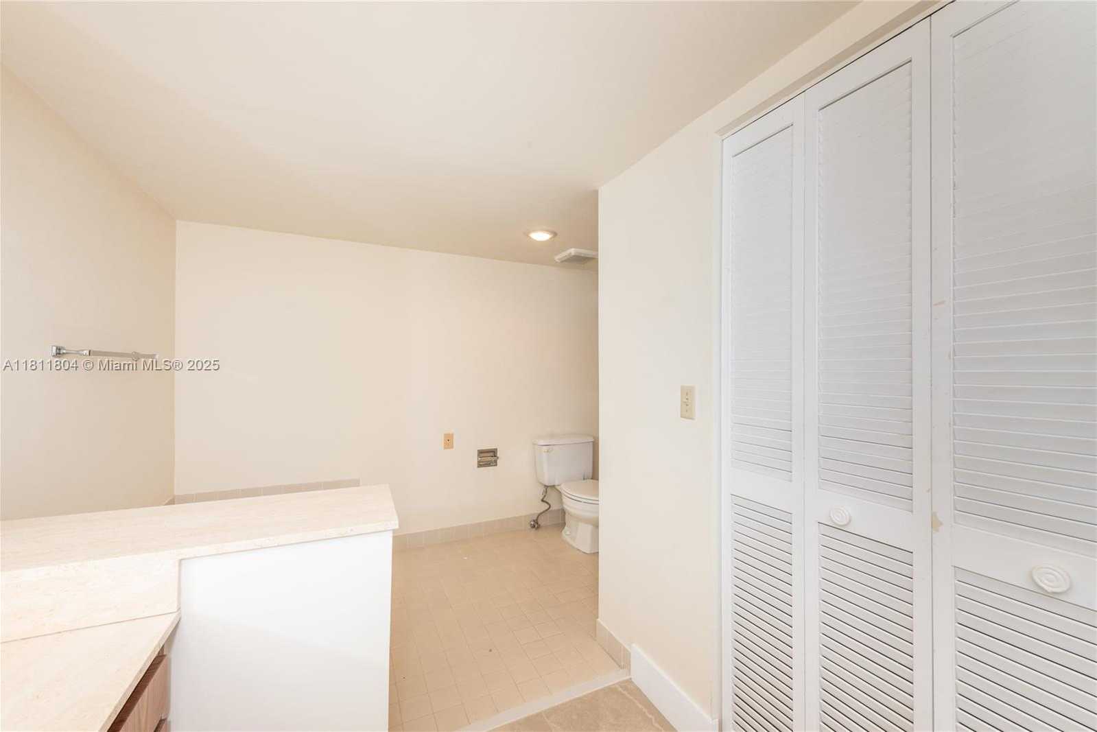 Small Image of 600 BILTMORE WAY #1014, Coral Gables Number 22