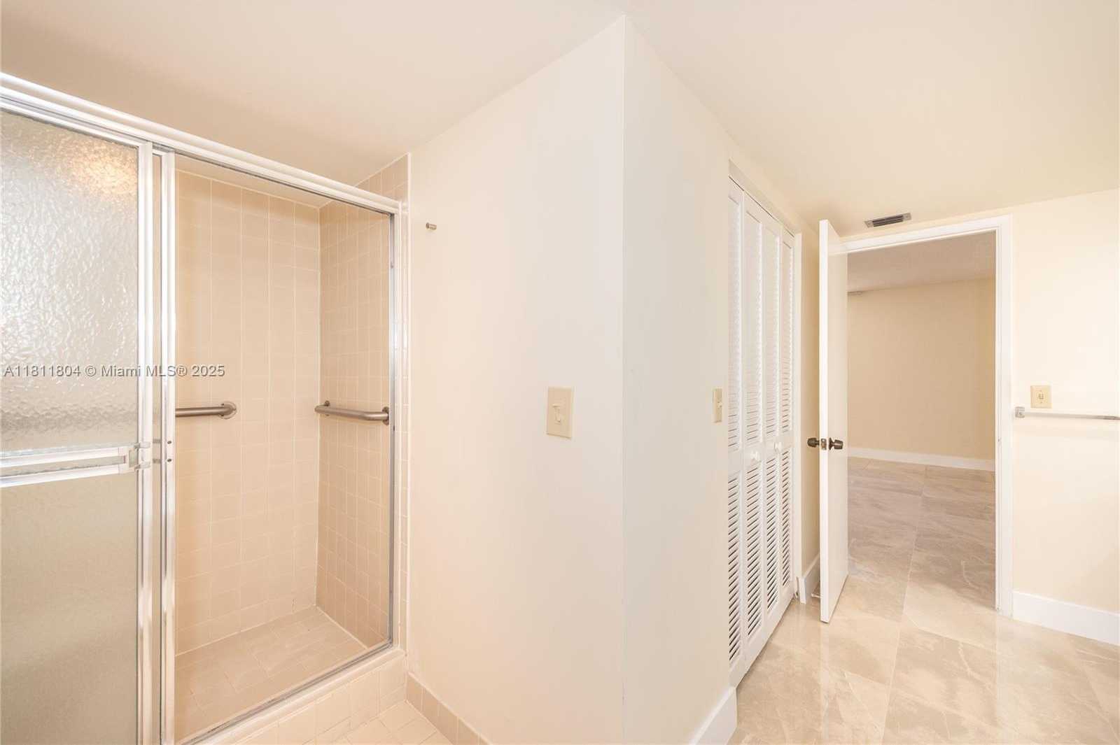 Small Image of 600 BILTMORE WAY #1014, Coral Gables Number 24