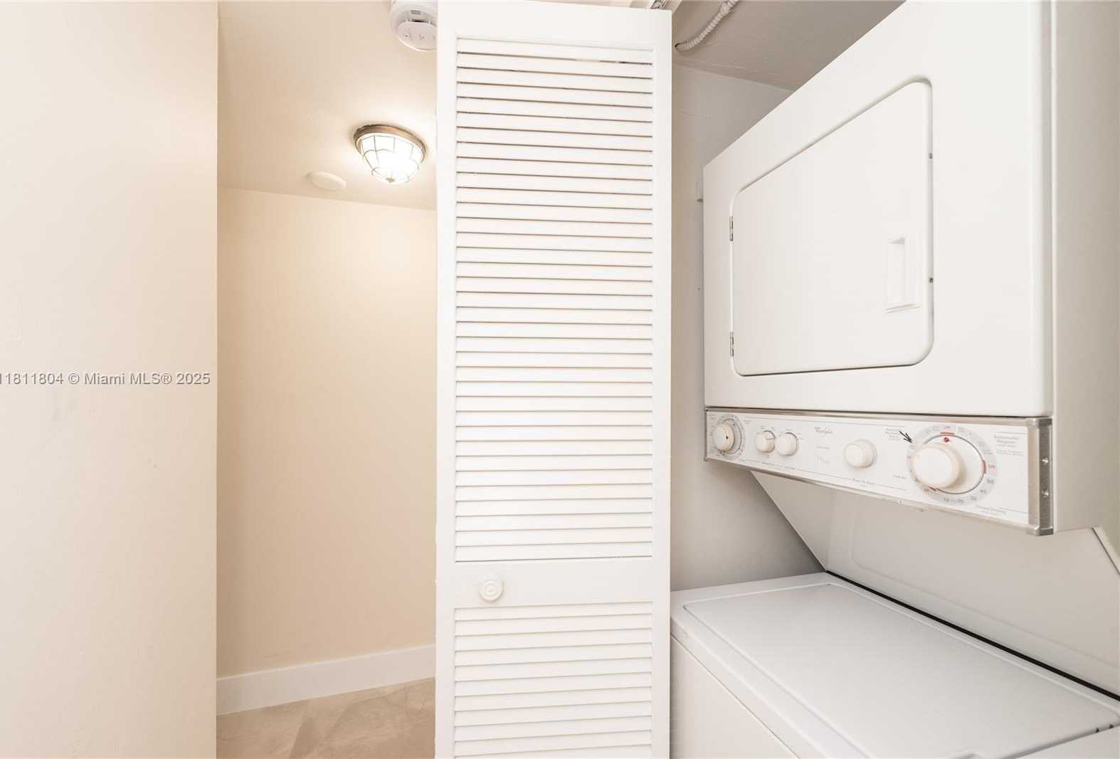 Small Image of 600 BILTMORE WAY #1014, Coral Gables Number 27