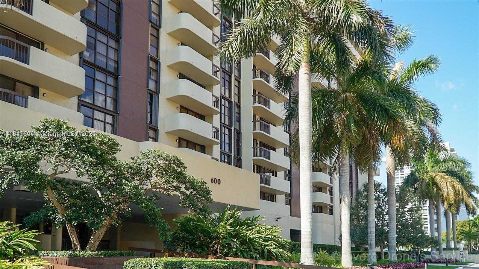 Small Image of 600 BILTMORE WAY #1014, Coral Gables Number 42