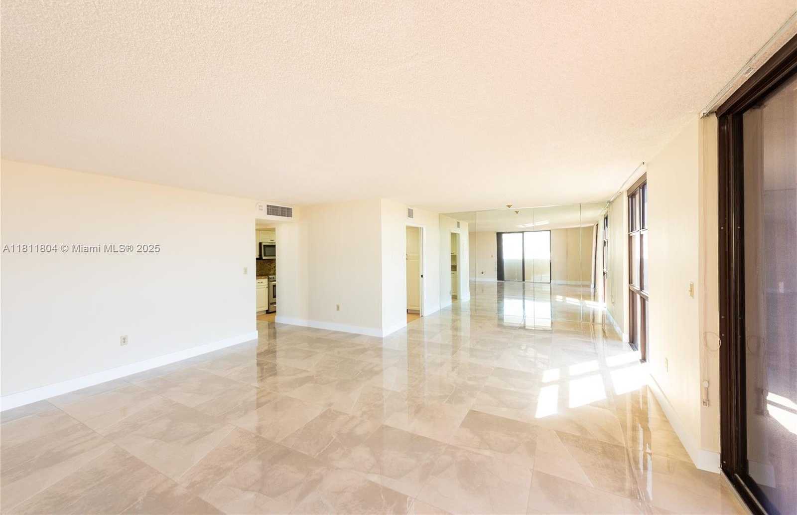 Small Image of 600 BILTMORE WAY #1014, Coral Gables Number 8
