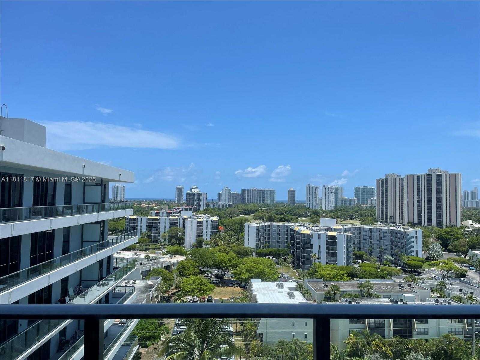Small Image of Aventura Number 21