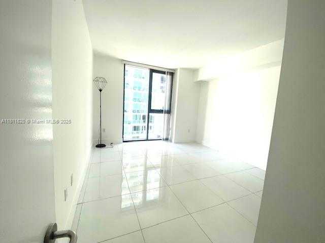 Small Image of 31 SOUTH EAST 6TH ST #2102, Miami Number 6