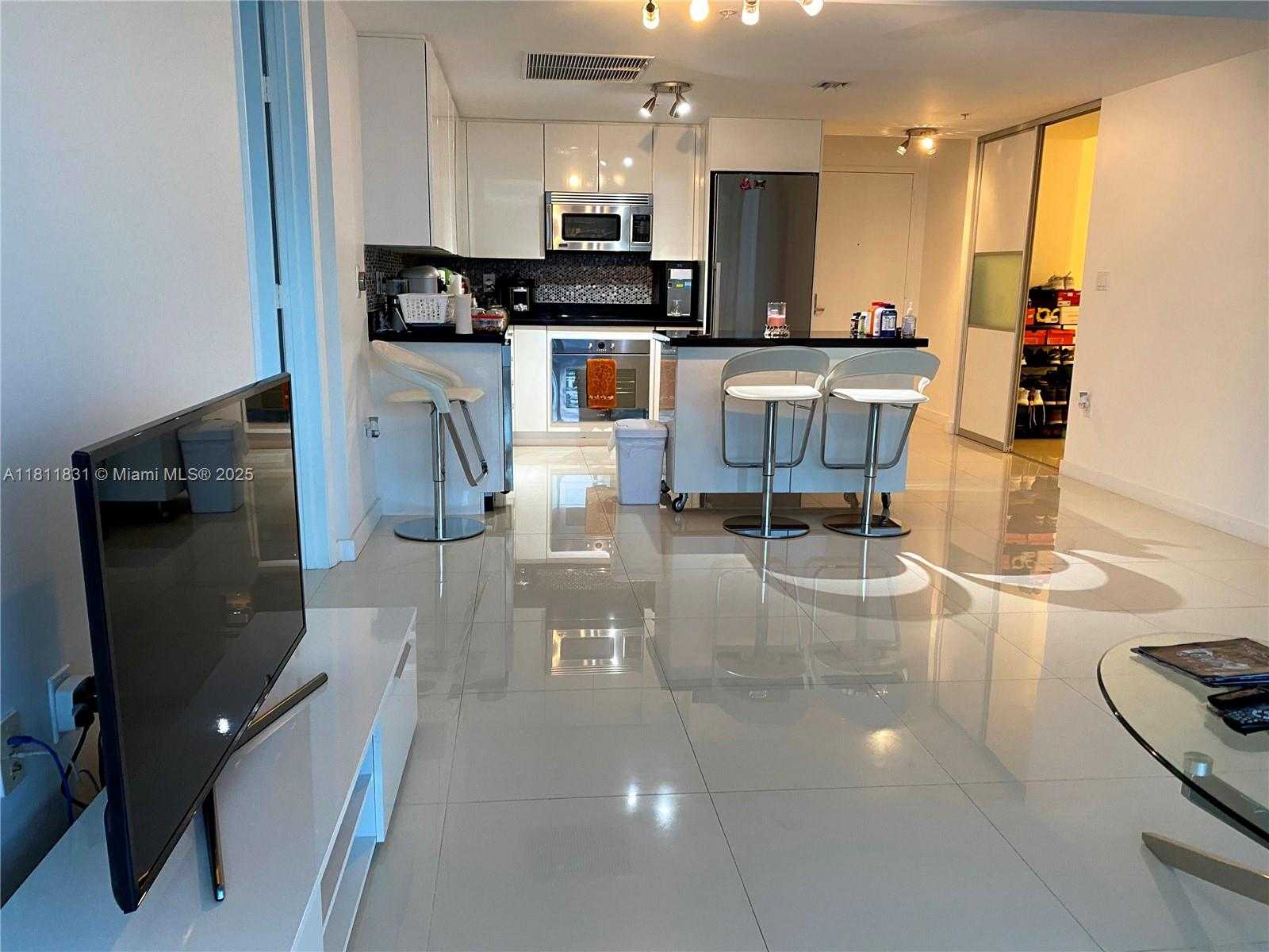 Small Image of 92 SOUTH WEST 3RD ST #4403, Miami Number 4