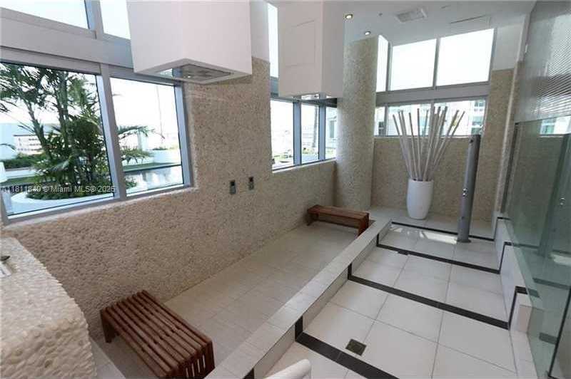 Small Image of 92 SOUTH WEST 3RD ST #3707, Miami Number 18