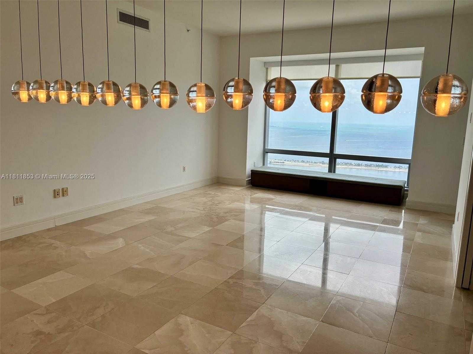 Small Image of 1425 BRICKELL AVE #55A, Miami Number 2
