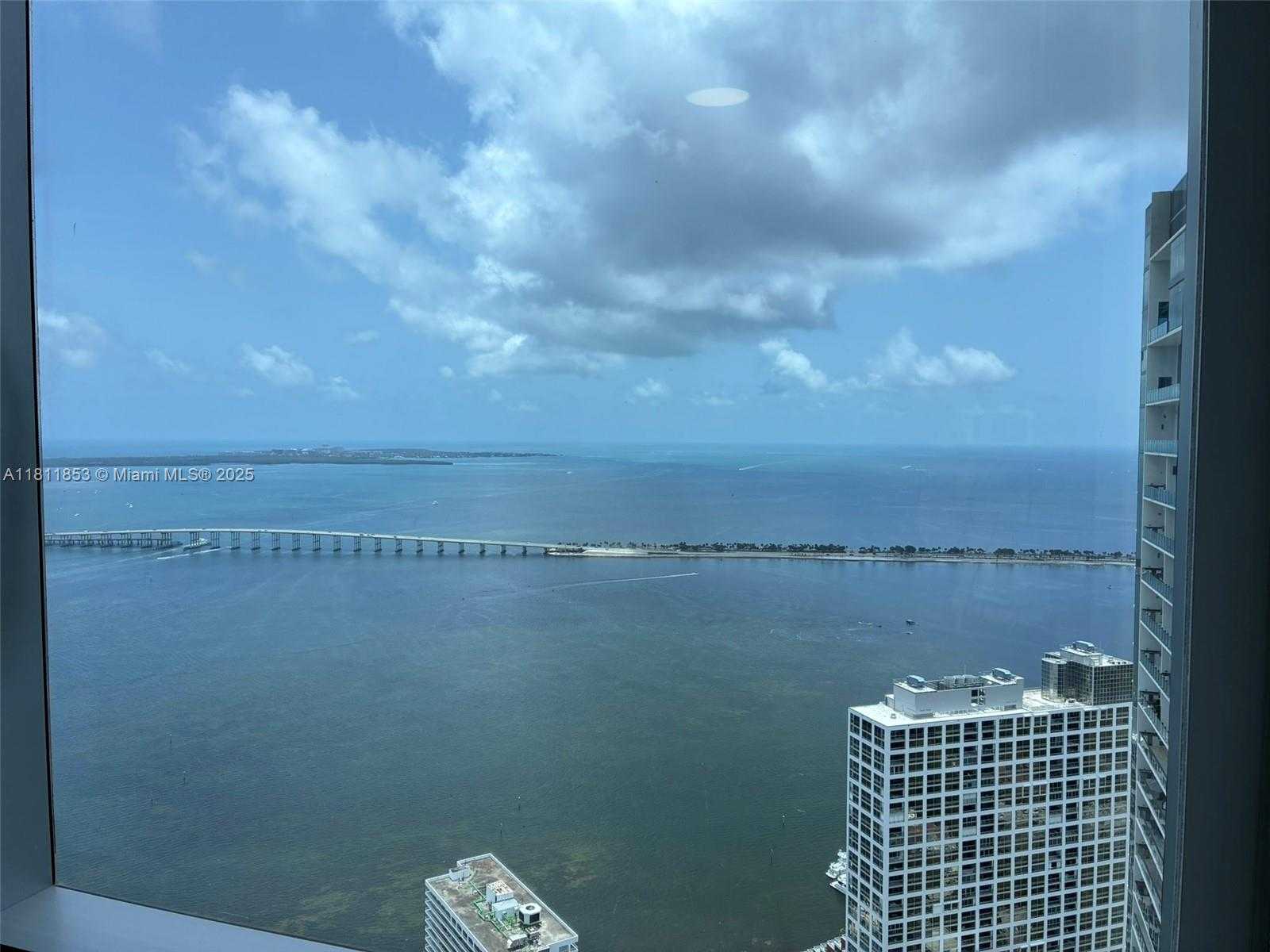 Small Image of 1425 BRICKELL AVE #55A, Miami Number 21