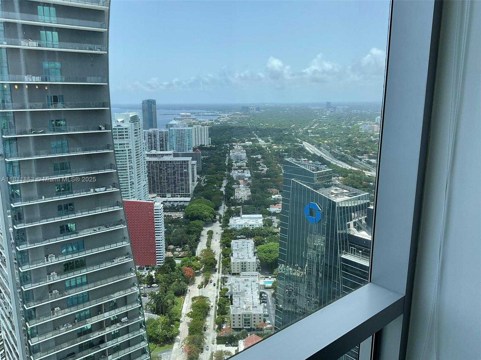 Small Image of 1425 BRICKELL AVE #55A, Miami Number 22