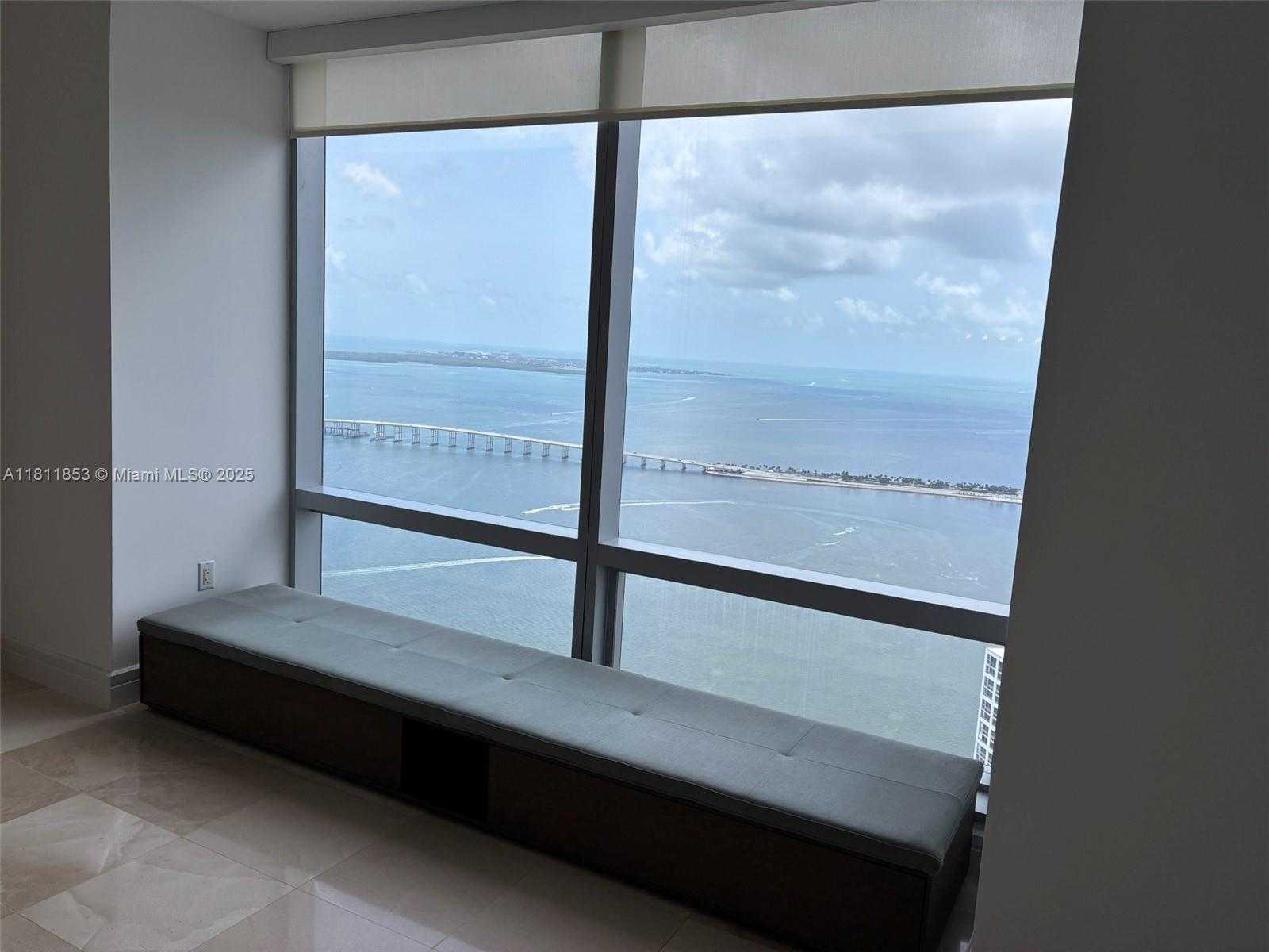 Small Image of 1425 BRICKELL AVE #55A, Miami Number 6
