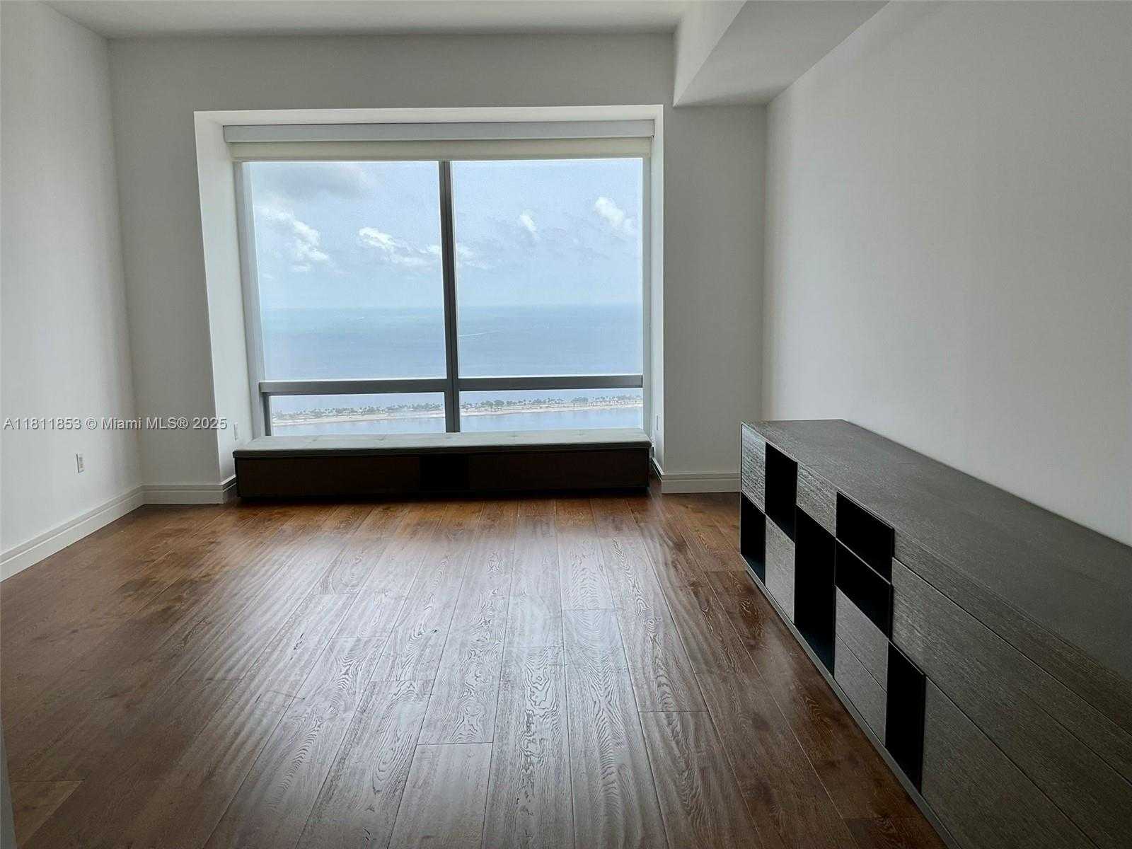 Small Image of 1425 BRICKELL AVE #55A, Miami Number 7