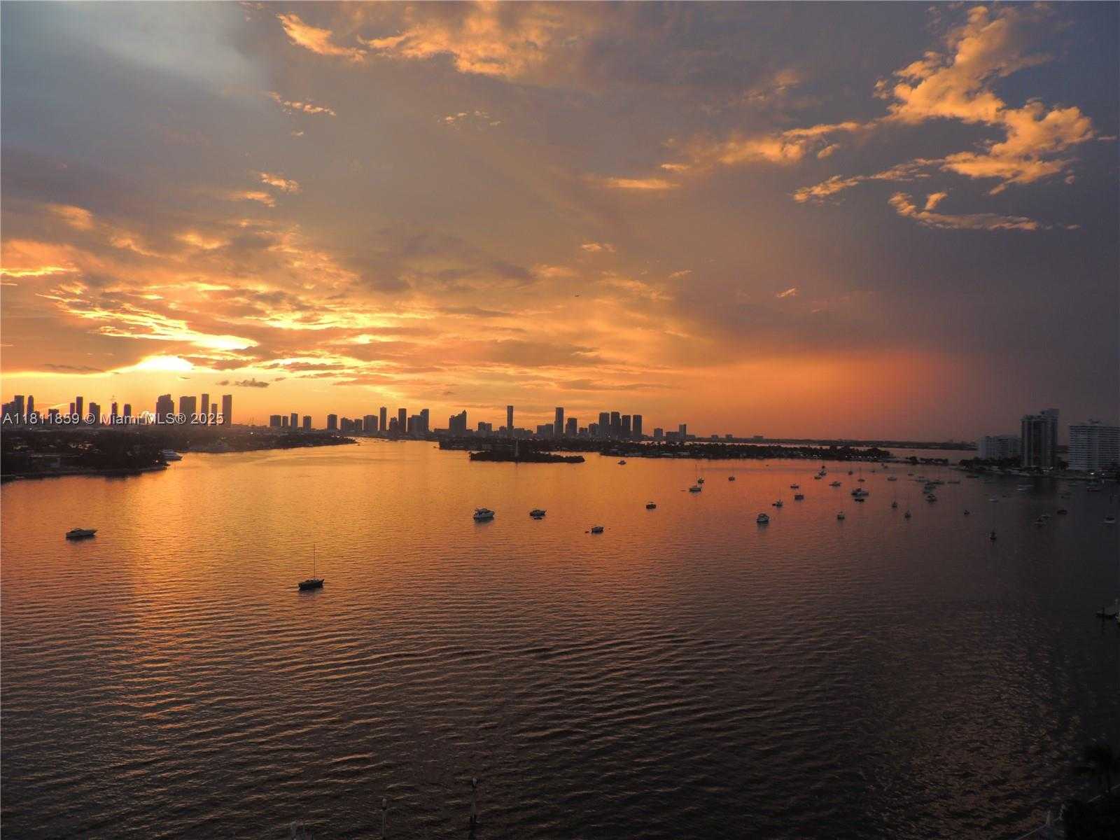 Small Image of 1000 WEST AVE #1420, Miami Beach Number 4