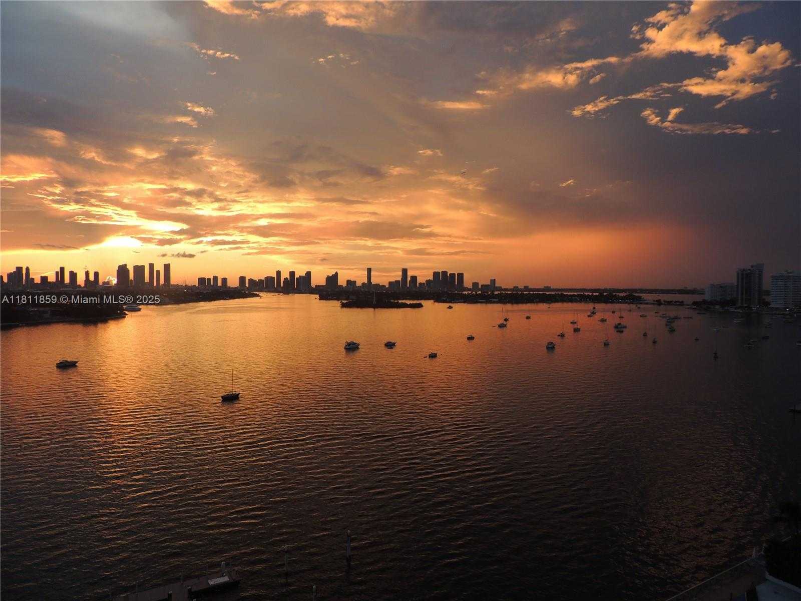 Small Image of 1000 WEST AVE #1420, Miami Beach Number 5