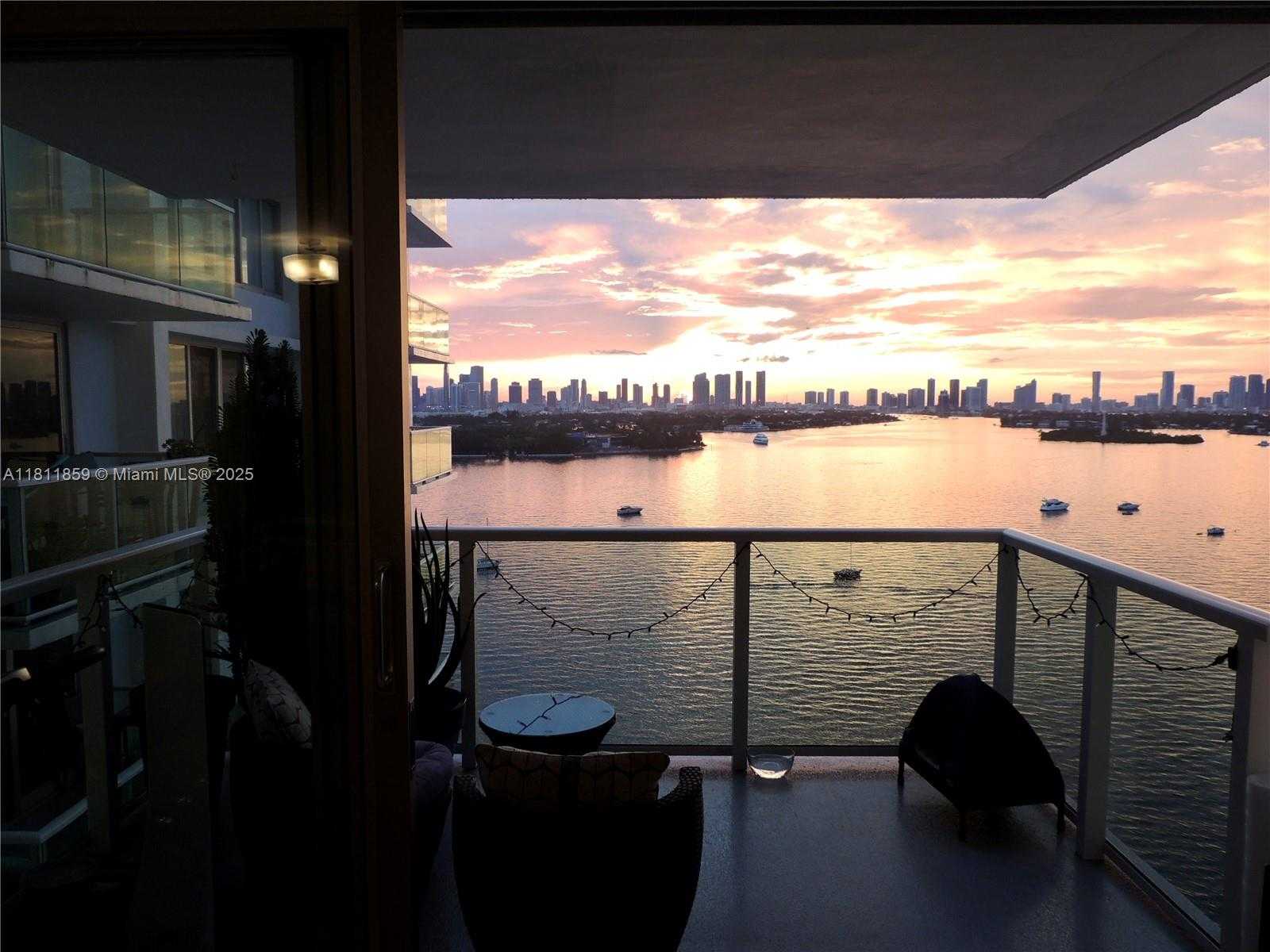 Small Image of 1000 WEST AVE #1420, Miami Beach Number 9