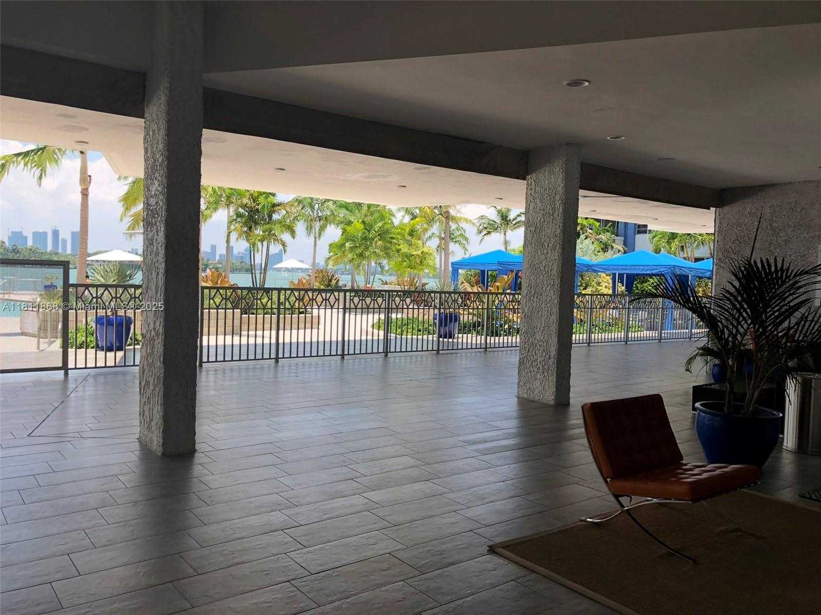 Small Image of 800 #336, Miami Beach Number 17