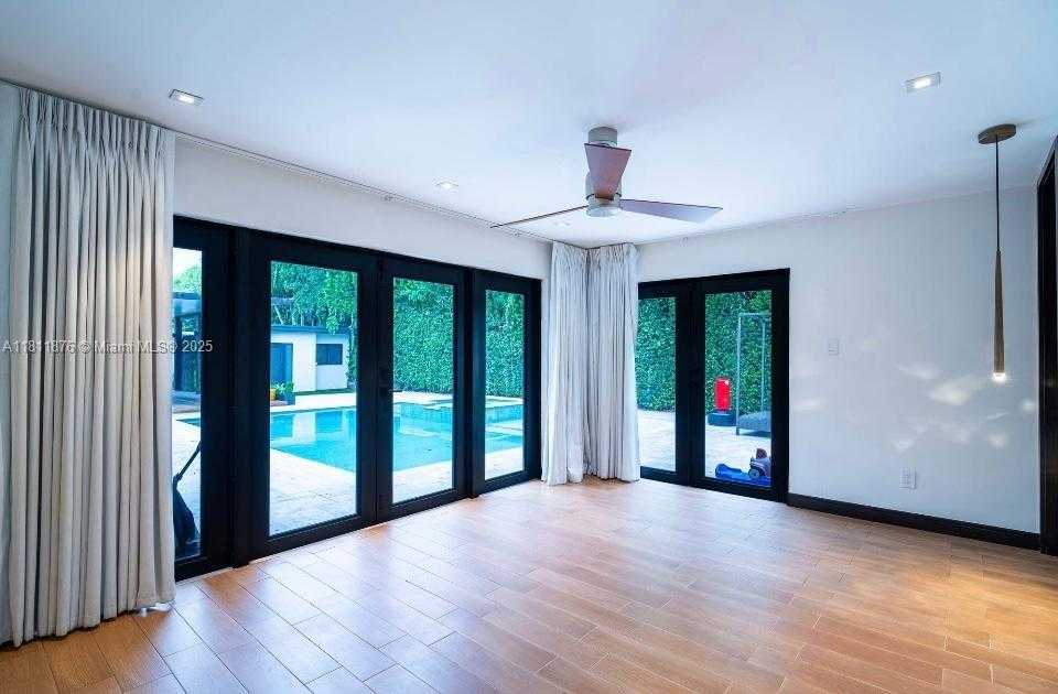 Small Image of 8799 SOUTH WEST 80TH ST, Miami Number 11